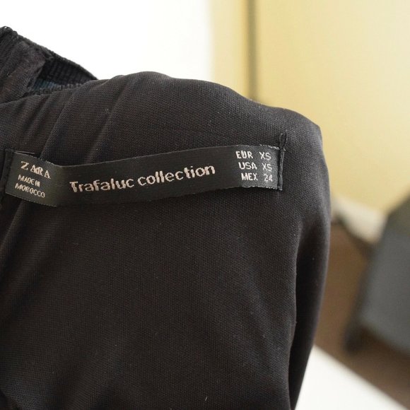 Zara Dark Floral Crew Neck Shift Dress - Picture 3 of 5